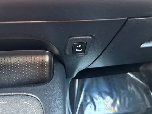 Certified 2023 Toyota Corolla SE image 22