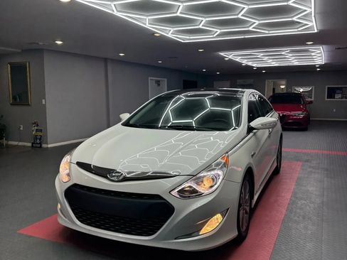 Used 2013 Hyundai Sonata Limited FWD image 4