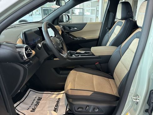 New 2026 Chevrolet Equinox ACTIV w/ Convenience Package III image 21