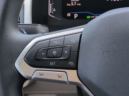 Used 2021 Volkswagen Atlas SEL Premium image 25