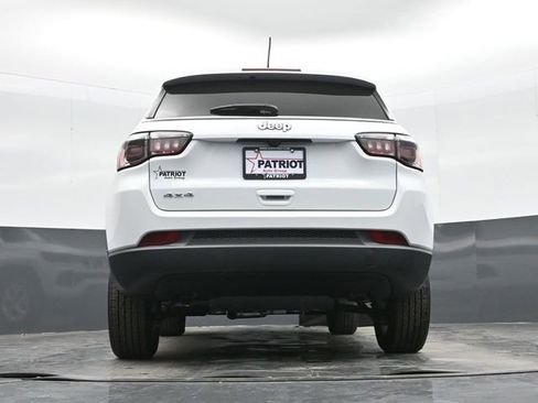 Used 2025 Jeep Compass Sport w/ Mopar Graphics Package AWD/4WD image 37
