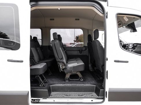 Used 2021 Ford Transit 350 XLT image 35