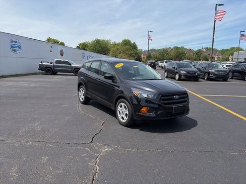 Used 2019 Ford Escape S FWD image 3