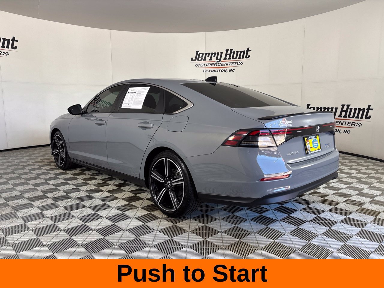Used 2025 Honda Accord Sport image 8