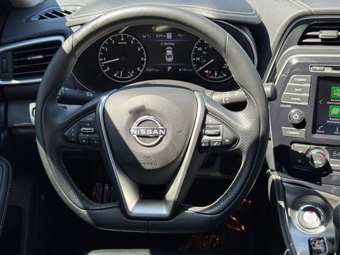 Used 2023 Nissan Maxima Platinum w/ Sport Mat Group FWD image 16