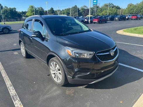 Used 2019 Buick Encore Preferred AWD/4WD image 2