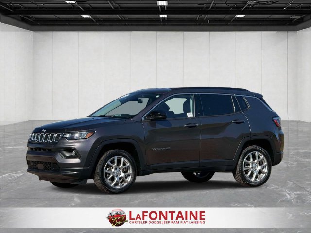 Certified 2022 Jeep Compass Latitude AWD/4WD image 1