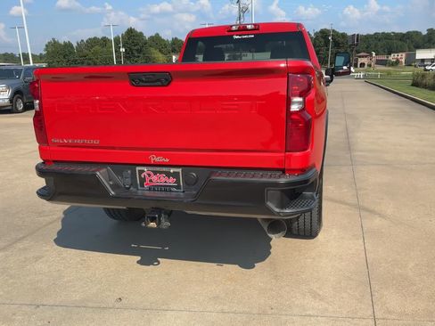 Used 2025 Chevrolet Silverado 2500 W/T w/ WT Convenience Package image 7