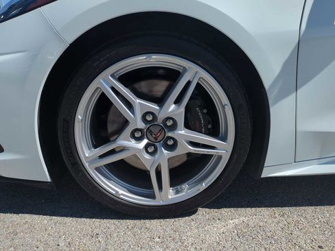 Used 2020 Chevrolet Corvette 1LT w/ Z51 Performance Package image 30