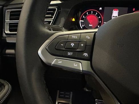 New 2026 Volkswagen Atlas Cross Sport SEL Premium R-Line image 38