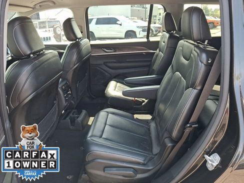 Used 2023 Jeep Grand Cherokee L Limited image 11