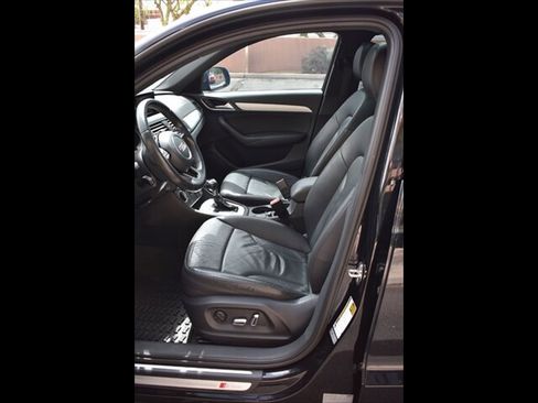 Used 2018 Audi Q3 2.0T Premium FWD image 16