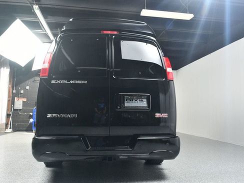 Used 2018 GMC Savana 2500 Extended w/ Enhanced Convenience Package RWD image 12