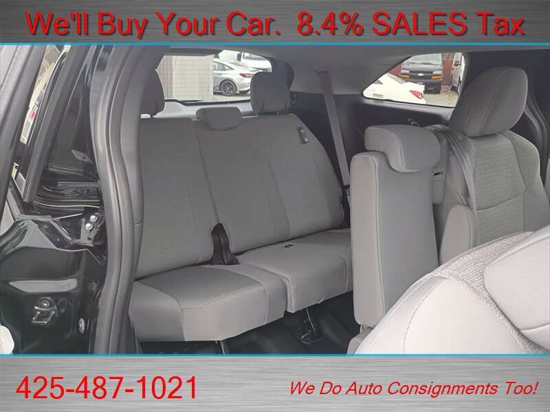 Used 2025 Toyota Sienna LE FWD image 15