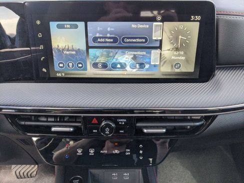 New 2025 Nissan Kicks SR w/ Illumination Package image 16