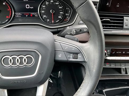 Used 2023 Audi Q5 2.0T Premium w/ Convenience Package AWD/4WD image 12