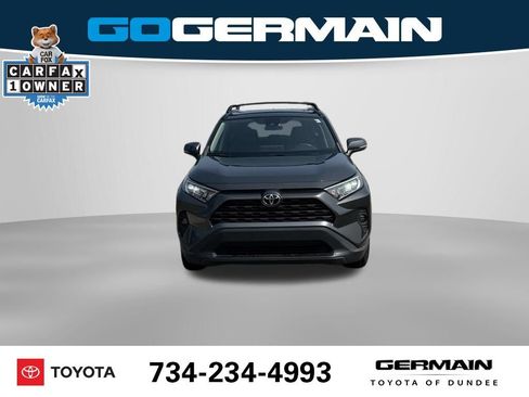 Used 2021 Toyota RAV4 XLE w/ Convenience Package AWD/4WD image 4