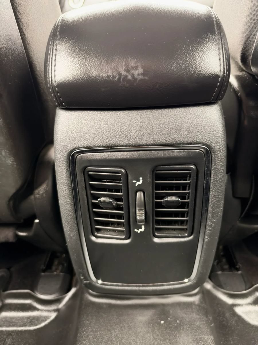 Used 2016 Dodge Durango SXT AWD/4WD image 24