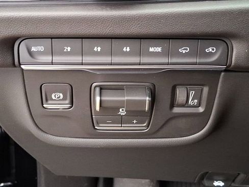 New 2026 Cadillac Escalade ESV Luxury w/ LPO, Radiant Package image 14