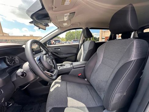 Certified 2023 Nissan Rogue SV FWD image 12
