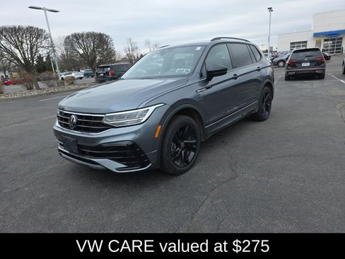 Used 2024 Volkswagen Tiguan SE R-Line image 4