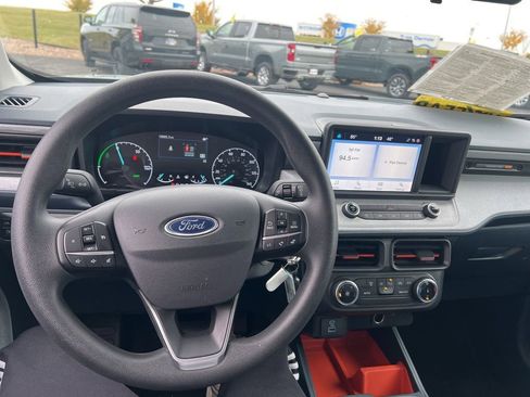 Used 2023 Ford Maverick XLT image 26