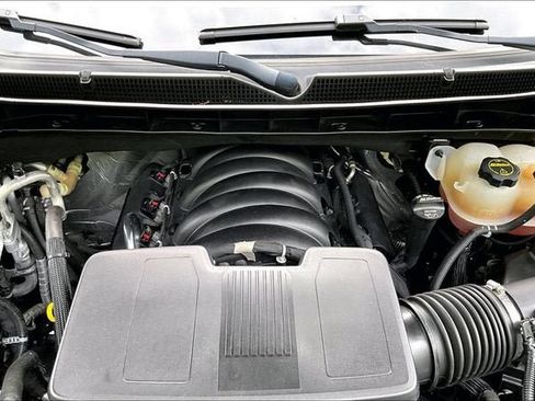 Used 2024 GMC Yukon XL Denali AWD/4WD image 34