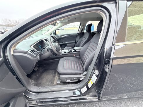 Used 2015 Ford Fusion SE w/ Equipment Group 201A image 10