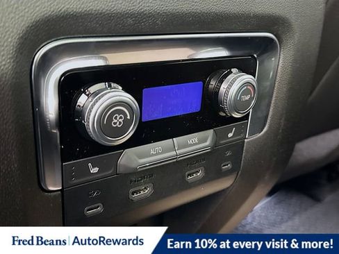 New 2026 GMC Yukon Denali w/ Denali Reserve Package AWD/4WD image 15