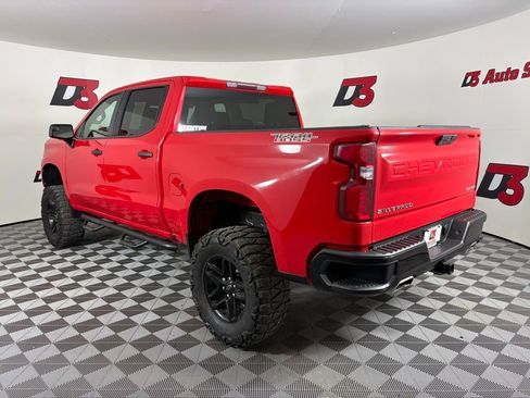 Used 2019 Chevrolet Silverado 1500 Custom Trail Boss w/ Custom Convenience Package image 4