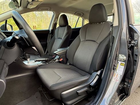 Used 2018 Subaru Impreza 2.0i Premium image 9