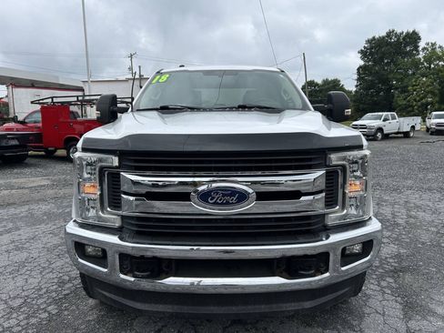 Used 2018 Ford F250 XLT w/ XLT Value Package AWD/4WD image 3