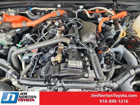 Used 2025 Toyota Tacoma TRD Off-Road image 31