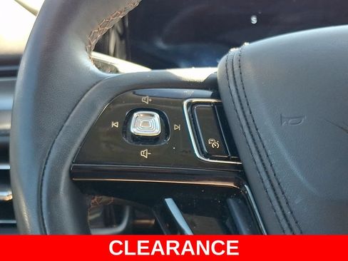 Used 2025 Lincoln Aviator AWD image 21