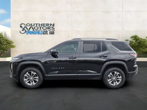 Used 2025 Chevrolet Equinox LT w/ Convenience Package II FWD image 2