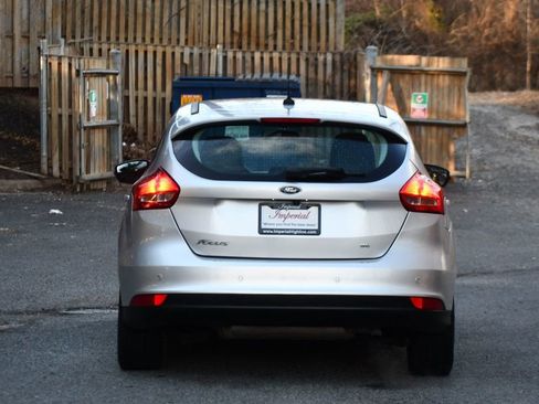 Used 2016 Ford Focus SE w/ Equipment Group 201A image 8