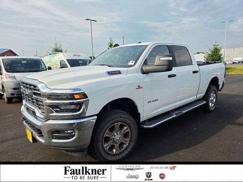 Used 2025 RAM 2500 Big Horn AWD/4WD image 1