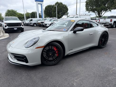 Used 2023 Porsche 911 Carrera GTS RWD image 5