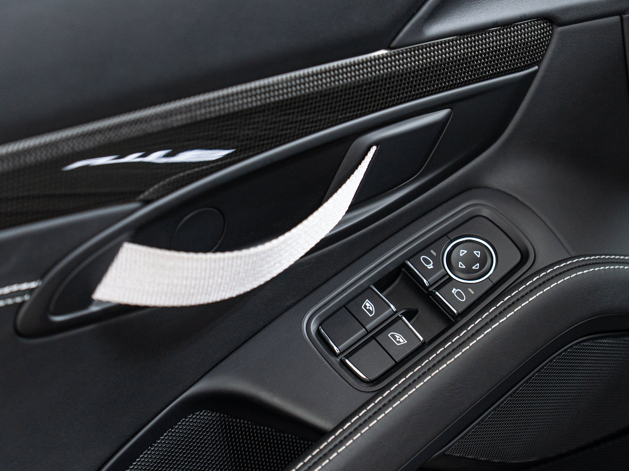 Used 2016 Porsche 911 R RWD image 19