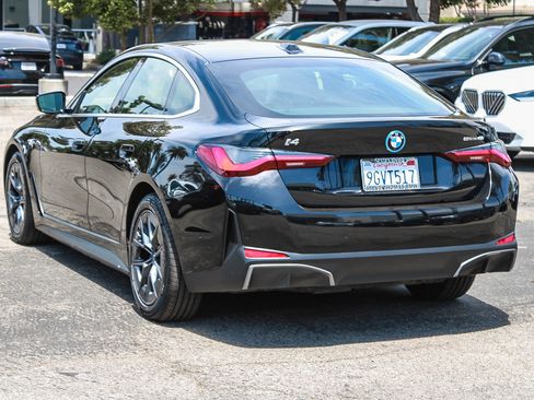 Used 2023 BMW i4 eDrive40 RWD image 4
