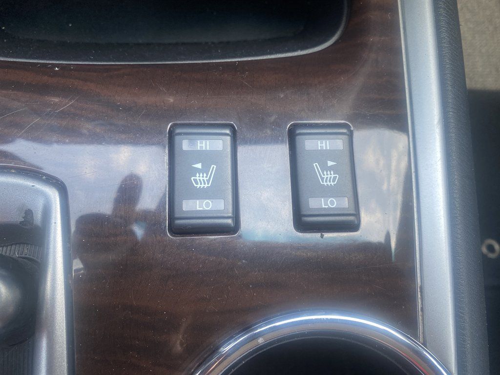 Used 2013 Nissan Pathfinder SL FWD image 22