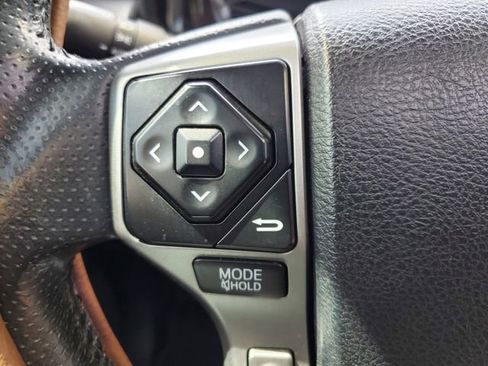 Used 2017 Toyota 4Runner Limited AWD/4WD image 22