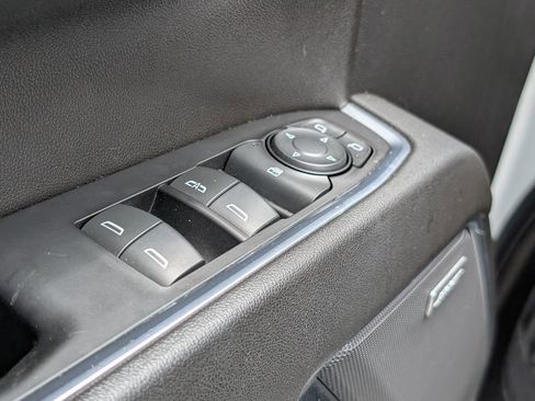 Used 2022 Chevrolet Silverado 1500 LT Trail Boss w/ LT Trail Boss Premium Package AWD/4WD image 29