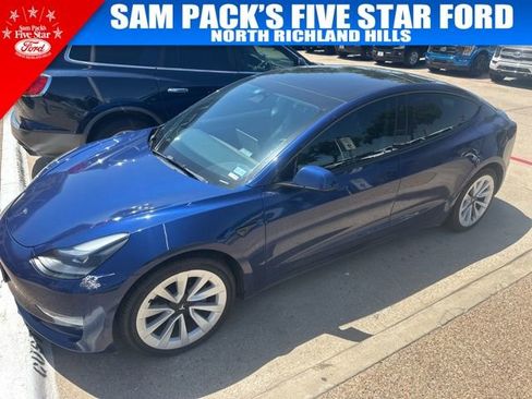 Used 2023 Tesla Model 3 Standard Range RWD image 1