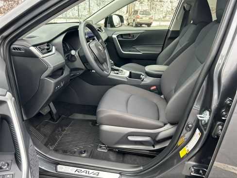 New 2025 Toyota RAV4 LE image 17