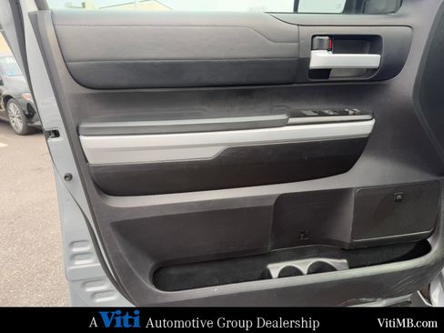 Used 2020 Toyota Tundra Limited image 16