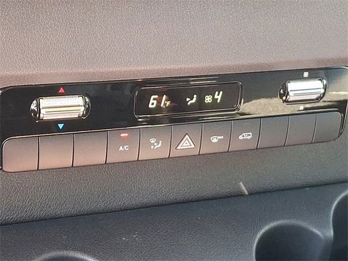 Used 2025 Mercedes-Benz Sprinter 2500 image 15