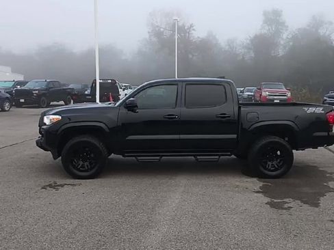Used 2021 Toyota Tacoma SR w/ SR Convenience Package image 5