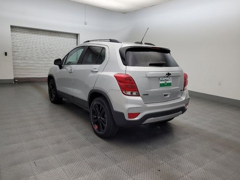 Used 2020 Chevrolet Trax LT w/ Redline Edition AWD/4WD image 5