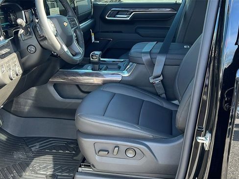 New 2026 Chevrolet Silverado 1500 LTZ w/ LTZ Premium Package image 13